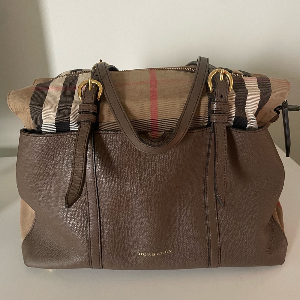 Burberry Black Leather Detail